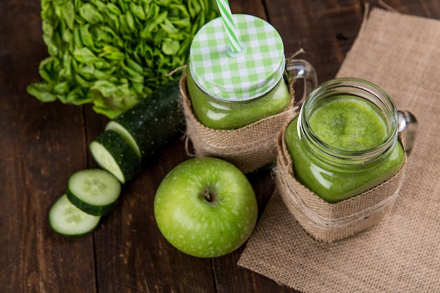 Green Smoothies image 1